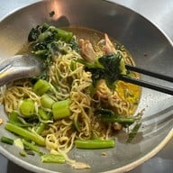 บะหมี่สามเหลือง ถนนสุเทพ