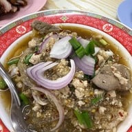 ส้มตำเจ๊แดงสามย่าน ต้นตำหรับ