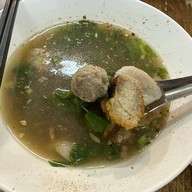 ตี๋เลือดหมู