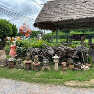 บรรยากาศ ครัวป้าหม่อน ไก่ย่างเขาสวนกวาง