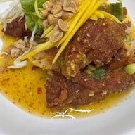 ส้มตำเจ๊แดงสามย่าน ต้นตำหรับ