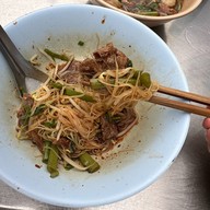 ก๋วยเตี๋ยวเนื้อ หลังวิกดาว