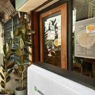 AantArm Cafe ตลาดพลู