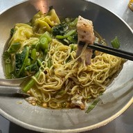 บะหมี่สามเหลือง ถนนสุเทพ