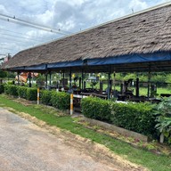 บรรยากาศ ครัวป้าหม่อน ไก่ย่างเขาสวนกวาง