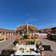 วัดพระธาตุเชิงชุมวรวิหาร