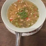 กะเพราเนื้อเนื้อ ช้างม่อย (Kaprao Nueanuea Chang Moi) -