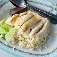 โดมข้าวมันไก่