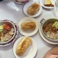 พรเทพ อาหารเช้า สาขา 1  ถ.ศรีเทพ