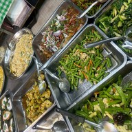 ร้านข้าวแกงตลาดบางโพ