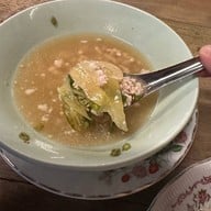 กะเพราเนื้อเนื้อ ช้างม่อย (Kaprao Nueanuea Chang Moi) -