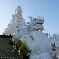 บรรยากาศ วัดห้วยปลากั้ง
