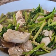 ข้าวต้มหัวปลาฝาแฝด ขุนกระทิง