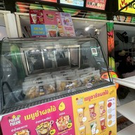 PREAWPREAW MATCHA FRUIT CHEESE TEA อารีย์