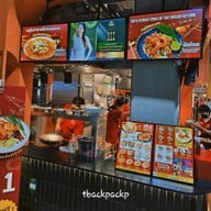หน้าร้าน เฮงหอยทอดชาวเล The Glass Market Bangna