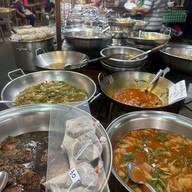 ร้านข้าวแกงตลาดบางโพ