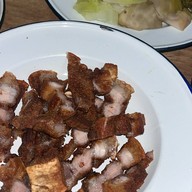 ข้าวนึ่ง-ไก่ทอดเที่ยงคืน กำแพงดิน