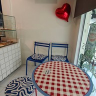 kaypung bakery and coffee -