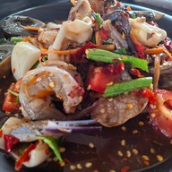 ส้มตำจารุณีบ้านดอนแก้วย้ายจากบ้านประตูปล่อง น่าน