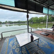 เจริญรส บุฟเฟ่ต์อาหารไทย ในร้าน มาร์ท&เมย์