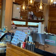 ทองหล่อ คาเฟ่