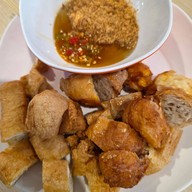 เต้าหู้ทอดสวัสดี Marketplace ThepaRak