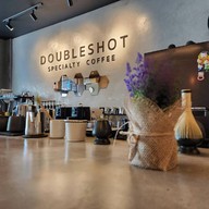 บรรยากาศ DOUBLESHOT Specialty Coffee