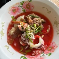 เมนูของร้าน เพชรเลิศ เย็นตาโฟหมึกยัดไส้ สาขาบ้านสวนซอย9