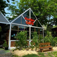 ทองหล่อ คาเฟ่