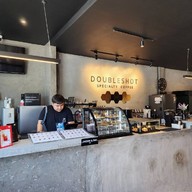 บรรยากาศ DOUBLESHOT Specialty Coffee