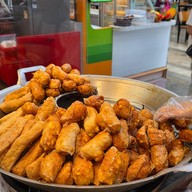 เต้าหู้ทอดสวัสดี Marketplace ThepaRak