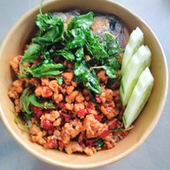 กระเพรารสแซ่บ  พริกแห้ง   (  ด่านสำโรง 14  )