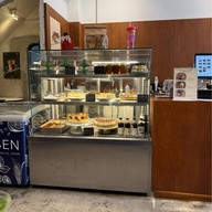 Grow Coffee Roastery ศาลาธรรมสพน์