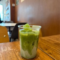 Grow Coffee Roastery ศาลาธรรมสพน์