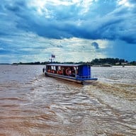 บรรยากาศ พระธาตุกลางน้ำ