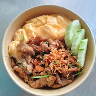 กระเพรารสแซ่บ  พริกแห้ง   (  ด่านสำโรง 14  )