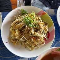 ร้านมุมลับราดหน้านายซอ
