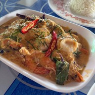 ร้านมุมลับราดหน้านายซอ