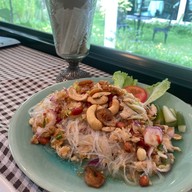 Kangwan Cafe & Bistro