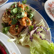 ร้านมุมลับราดหน้านายซอ