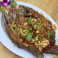 ผ่องพรรณกุ้งเผา ตลาดกลางอยุธยา