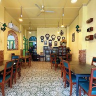 วันจันทร์ -