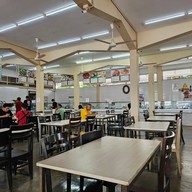 บรรยากาศ ข้าวแกงบ้านใหญ่ ปตท. บ้านใหญ่ กม. 58