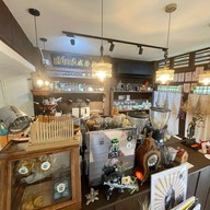 Kangwan Cafe & Bistro