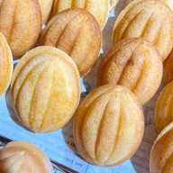 ขนมไข่เนยสด by Krawan
