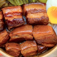 Kitchen Nee สามชั้นตุ๋นผักกาดดอง เมืองทอง