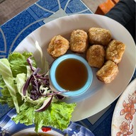 ร้านมุมลับราดหน้านายซอ