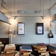 บรรยากาศ Everyday & Friends