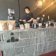 บรรยากาศ Alio slow bar chiang rai สาขา ห้าแยกพ่อขุน