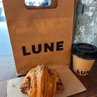 เมนูของร้าน Lune Croissanterie CBD